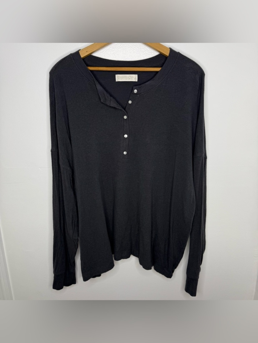 ABERCROMBIE Dark Gray Long Sleeve Henley Lounge Top
